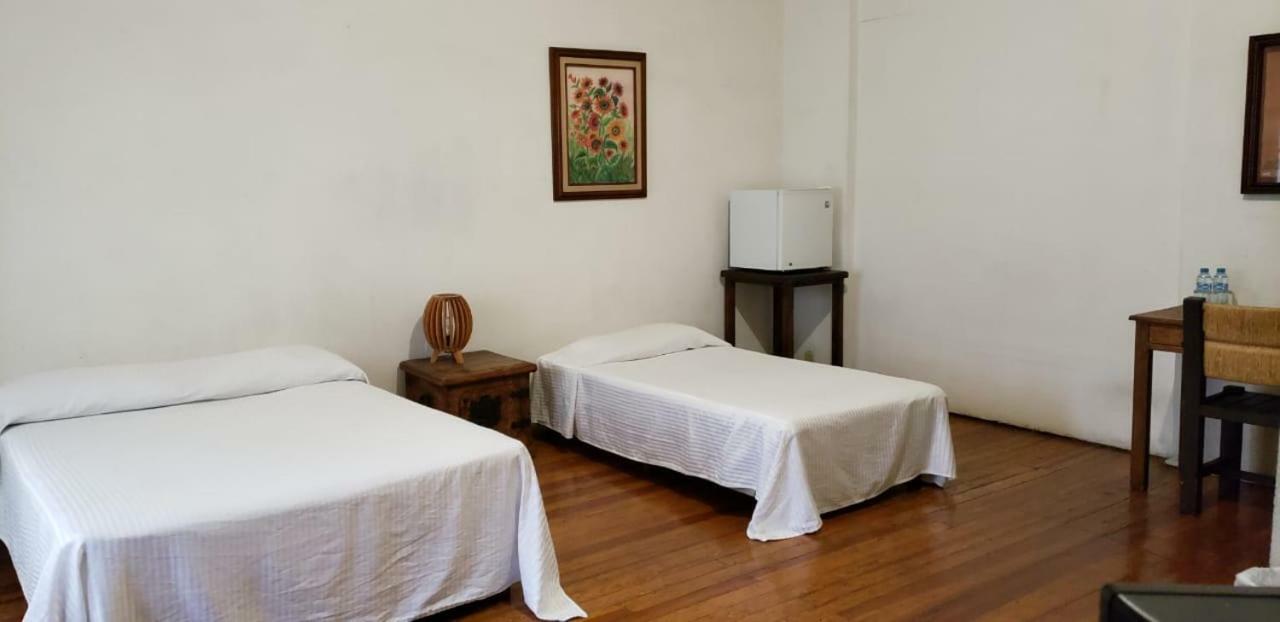 Anys Hostal Mexico Extérieur photo